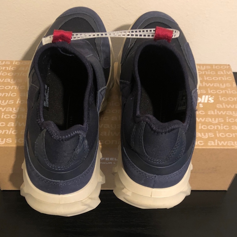 Ecco Kids Navy and Red Slip-On Sneakers - Picture 2 of 4